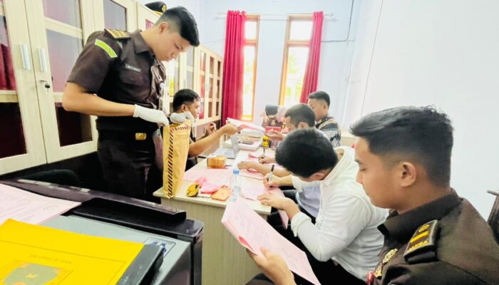 4 Tersangka Narkotika Diserahkan ke Kejari Tana Toraja, Pelaku dan Barang Bukti Siap Disidangkan