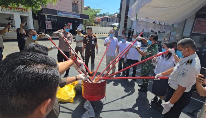 Perangi Narkoba di Toraja, Kejaksaan Musnahkan Barang Bukti Narkotika dan Kriminal