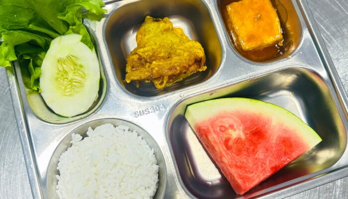 Dari Dapur SPPG Gandangbatu Sillanan, Menu Bergizi Hadir untuk Anak Sekolah